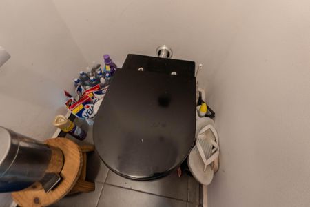 Apartamento à venda com 106m², 2 quartos e sem vaga Apartamento à venda com 106m², 2 quartos e sem vagaBanheiro de Serviço