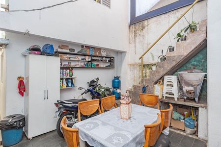 Casa à venda com 150m², 3 quartos e 2 vagasÁrea de Serviço