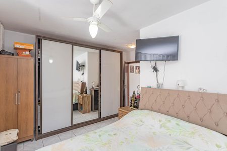 Casa à venda com 150m², 3 quartos e 2 vagasSuíte