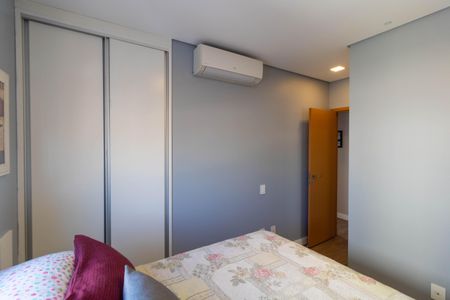 Apartamento à venda com 82m², 3 quartos e 2 vagas Apartamento à venda com 82m², 3 quartos e 2 vagasSuíte 2