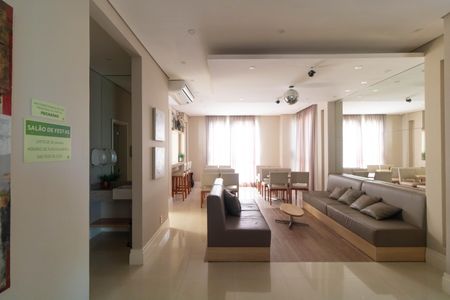 Apartamento à venda com 82m², 3 quartos e 2 vagas Apartamento à venda com 82m², 3 quartos e 2 vagasÁrea comum - Salão de festas