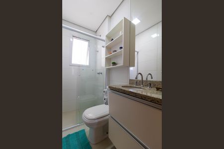 Apartamento à venda com 82m², 3 quartos e 2 vagas Apartamento à venda com 82m², 3 quartos e 2 vagasBanheiro Social