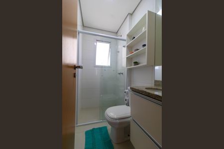 Apartamento à venda com 82m², 3 quartos e 2 vagas Apartamento à venda com 82m², 3 quartos e 2 vagasBanheiro Social