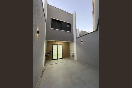 Casa à venda com 126m², 3 quartos e 3 vagas Casa à venda com 126m², 3 quartos e 3 vagasFoto 04