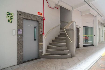 Apartamento para alugar com 110m², 3 quartos e sem vagaÁrea comum