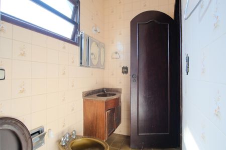 Casa à venda com 111m², 2 quartos e 2 vagasBanheiro