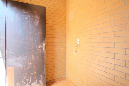 Casa à venda com 111m², 2 quartos e 2 vagasQuarto de Serviço