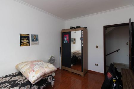 Casa à venda com 300m², 4 quartos e 4 vagas Casa à venda com 300m², 4 quartos e 4 vagasQuarto 2