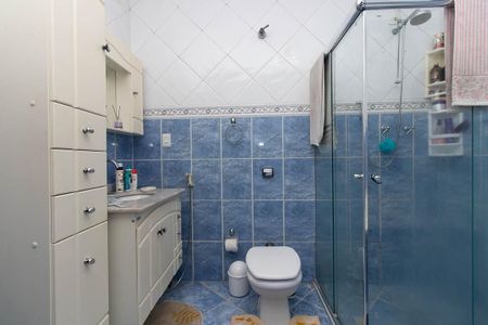 Casa à venda com 300m², 4 quartos e 4 vagas Casa à venda com 300m², 4 quartos e 4 vagasBanheiro da Suíte 1