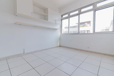 Apartamento à venda com 40m², 1 quarto e sem vagaQuarto