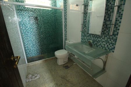 Apartamento à venda com 377m², 3 quartos e 2 vagasBanheiro da suíte