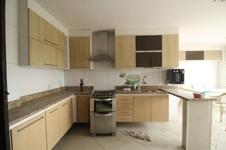 Apartamento à venda com 377m², 3 quartos e 2 vagasCozinha
