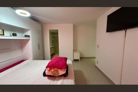 Apartamento para alugar com 326m², 5 quartos e 3 vagas Apartamento para alugar com 326m², 5 quartos e 3 vagasSuíte 2