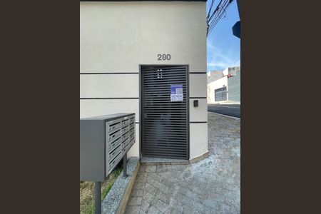 Apartamento à venda com 31m², 1 quarto e sem vaga Apartamento à venda com 31m², 1 quarto e sem vagaFachada+Placa