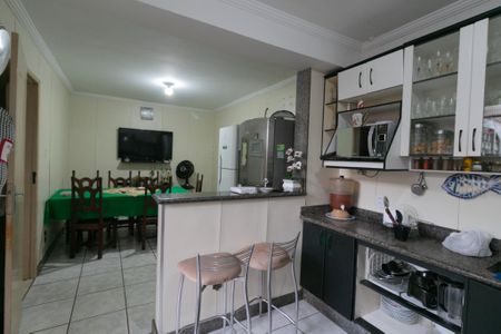 Casa à venda com 300m², 5 quartos e 3 vagas Casa à venda com 300m², 5 quartos e 3 vagasCozinha