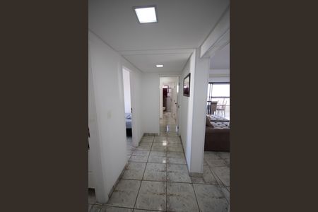 Apartamento para alugar com 120m², 3 quartos e 2 vagas Apartamento para alugar com 120m², 3 quartos e 2 vagasCorredor