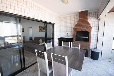 Apartamento para alugar com 120m², 3 quartos e 2 vagas Apartamento para alugar com 120m², 3 quartos e 2 vagasVaranda