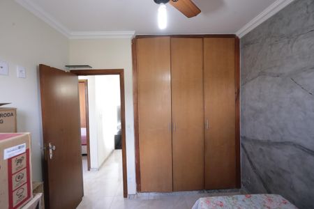 Apartamento à venda com 75m², 3 quartos e 1 vagaQuarto 2