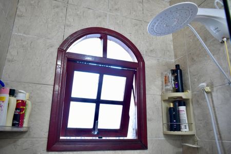Casa à venda com 220m², 3 quartos e 2 vagas Casa à venda com 220m², 3 quartos e 2 vagasBanheiro da Suíte 1