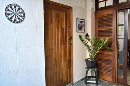 Casa à venda com 220m², 3 quartos e 2 vagas Casa à venda com 220m², 3 quartos e 2 vagasQuintal