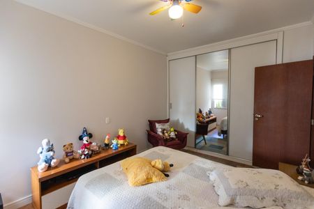 Casa à venda com 280m², 3 quartos e 3 vagas Casa à venda com 280m², 3 quartos e 3 vagasQuarto 1