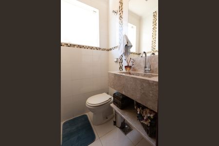 Casa à venda com 280m², 3 quartos e 3 vagas Casa à venda com 280m², 3 quartos e 3 vagasLavabo