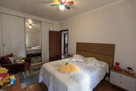 Casa à venda com 280m², 3 quartos e 3 vagas Casa à venda com 280m², 3 quartos e 3 vagasQuarto 1