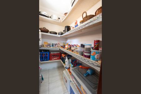 Casa à venda com 280m², 3 quartos e 3 vagas Casa à venda com 280m², 3 quartos e 3 vagasDespensa