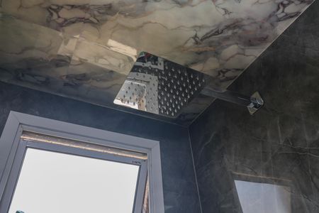 Apartamento à venda com 47m², 2 quartos e sem vaga Apartamento à venda com 47m², 2 quartos e sem vagaBanheiro