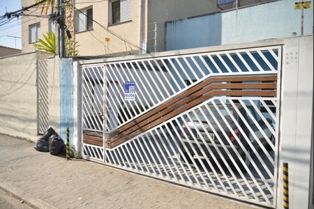 Casa para alugar com 80m², 2 quartos e 1 vagaFachada