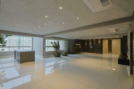Apartamento à venda com 259m², 3 quartos e 4 vagas