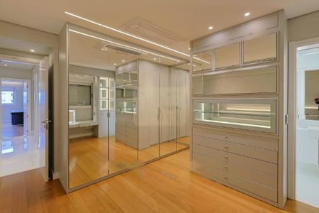 Apartamento à venda com 259m², 3 quartos e 4 vagas