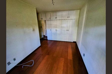 Apartamento à venda com 200m², 4 quartos e 2 vagas