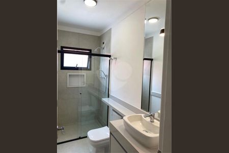 Casa à venda com 257m², 4 quartos e 4 vagas