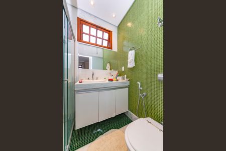 Casa à venda com 500m², 3 quartos e 4 vagasBanheiro da Suíte 3