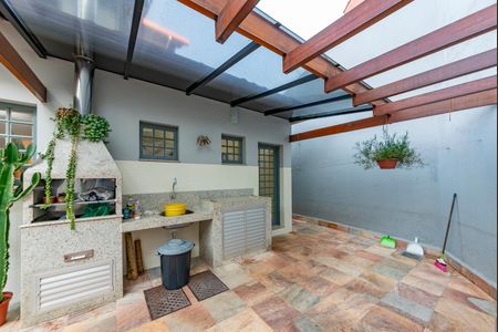 Casa à venda com 500m², 3 quartos e 4 vagasChurrasqueira