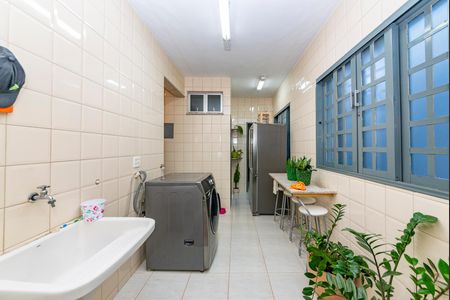 Casa à venda com 500m², 3 quartos e 4 vagasÁrea de Serviço