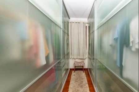 Casa à venda com 500m², 3 quartos e 4 vagasCloset da suíte 1