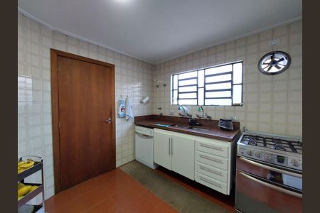 Casa à venda com 348m², 3 quartos e 5 vagas Casa à venda com 348m², 3 quartos e 5 vagasCozinha
