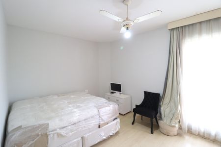 Apartamento para alugar com 130m², 3 quartos e 1 vagaSuíte