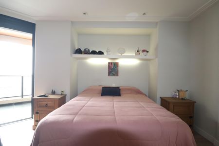 Apartamento à venda com 320m², 5 quartos e 4 vagasSuíte 2