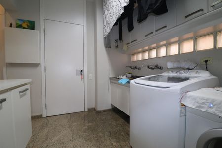 Apartamento à venda com 320m², 5 quartos e 4 vagasÁrea de Serviço