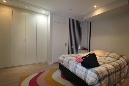 Apartamento à venda com 320m², 5 quartos e 4 vagasSuíte 1