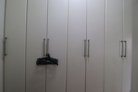 Apartamento à venda com 320m², 5 quartos e 4 vagasCloset Suíte 2