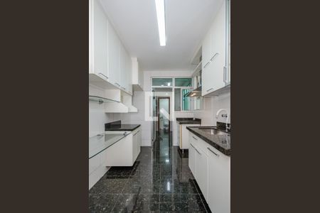 Apartamento à venda com 100m², 4 quartos e 3 vagas