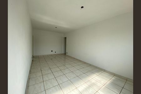 Apartamento à venda com 102m², 2 quartos e 1 vaga Apartamento à venda com 102m², 2 quartos e 1 vagaSala