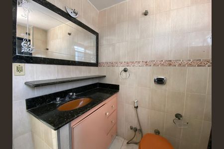 Apartamento à venda com 102m², 2 quartos e 1 vaga Apartamento à venda com 102m², 2 quartos e 1 vagaBanheiro