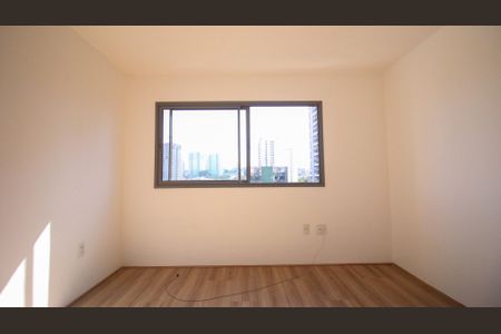 Apartamento à venda com 33m², 1 quarto e sem vagaSala/Quarto