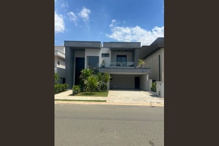 Casa de condomínio à venda com 340m², 4 quartos e 4 vagasFoto 01