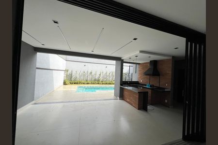 Casa de condomínio à venda com 300m², 5 quartos e 4 vagas Casa de condomínio à venda com 300m², 5 quartos e 4 vagasFoto 03